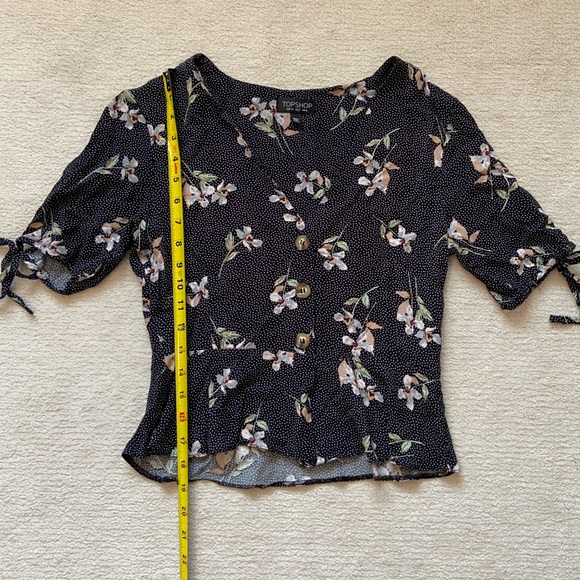 Topshop Crop Button Up Blouse - Picture 7 of 7